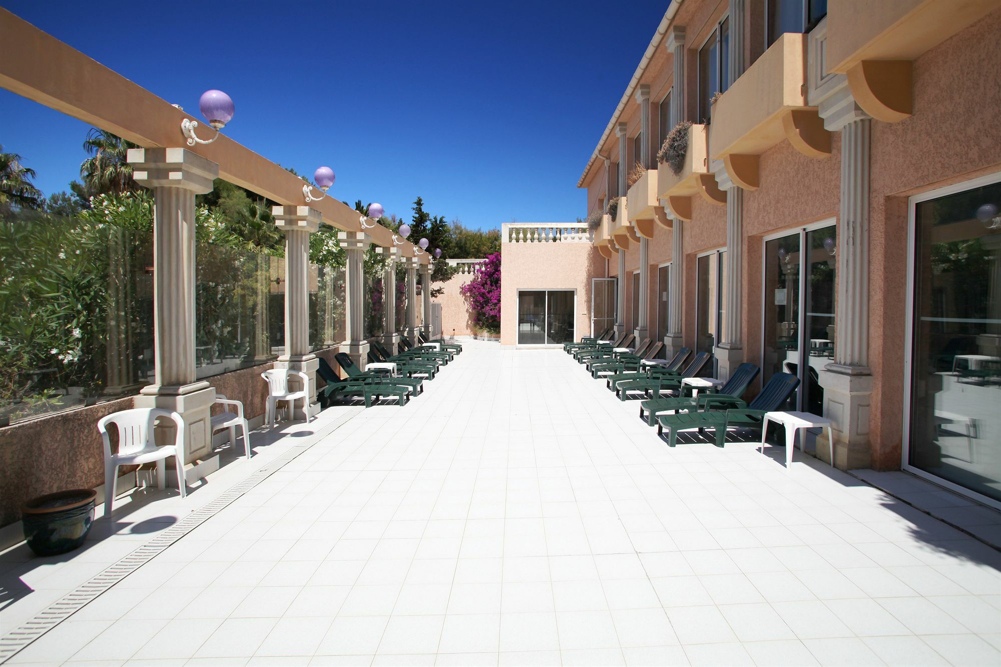 Hotel Helios & Spa - Ile Des Embiez Six-Fours-les-Plages Exterior photo